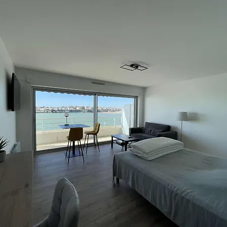 Neuf Avec Terrasse Sur Et Garage A - Fr-1-494-207